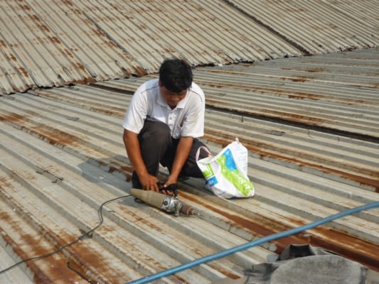 Nguyên nhân? Cách chống dột mái tôn hiệu quả nhất